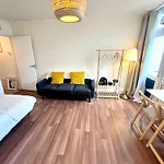 London Studio33